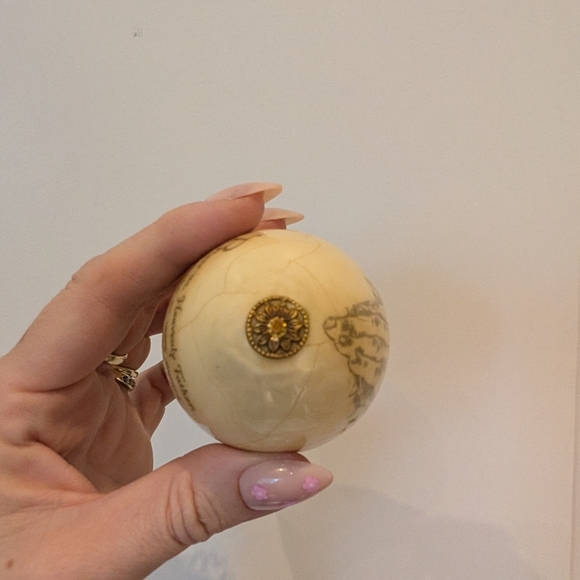 Cream Decorative Egg with Praying Hands Design - Picture 5 of 8